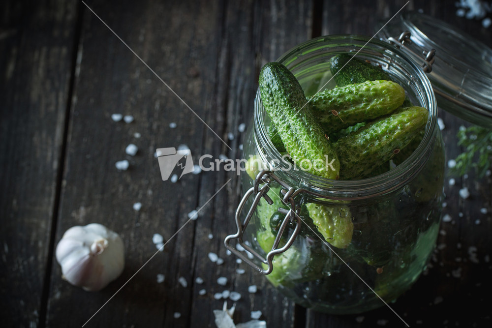 Preparation Of Low-salt Pickled Cucumbers